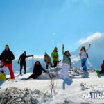 Excursión raquetas de nieve grupo niños. NATURALLER